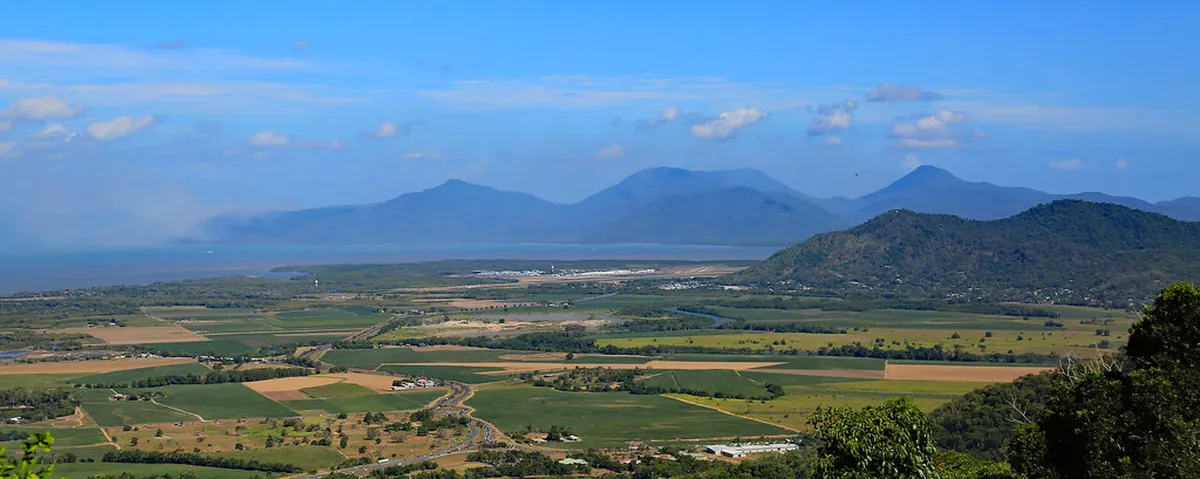 10 Easy Coastal Route Highlights to Praia do Paraiso