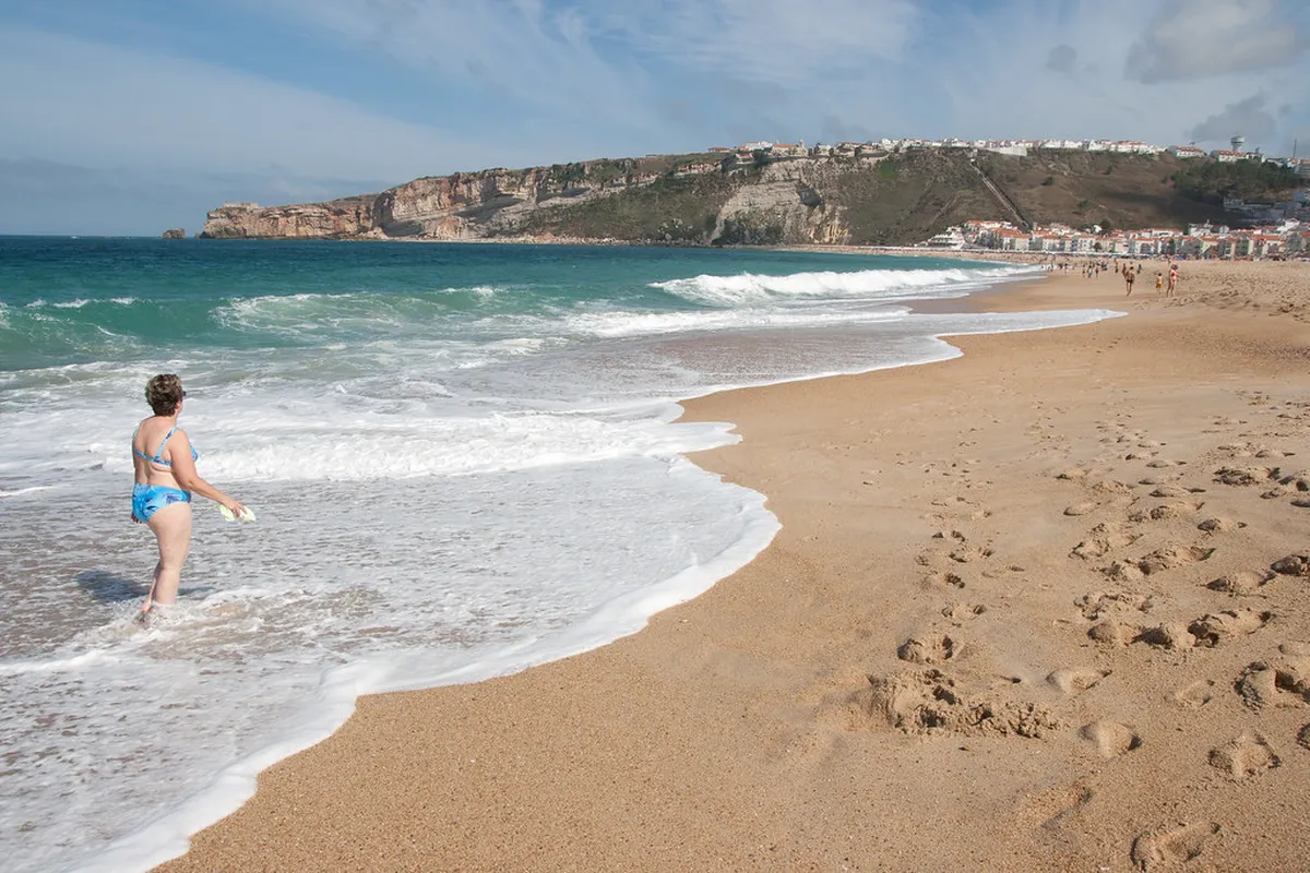 1-Day Nazare Beach Promenade Easy Walking Route Guide