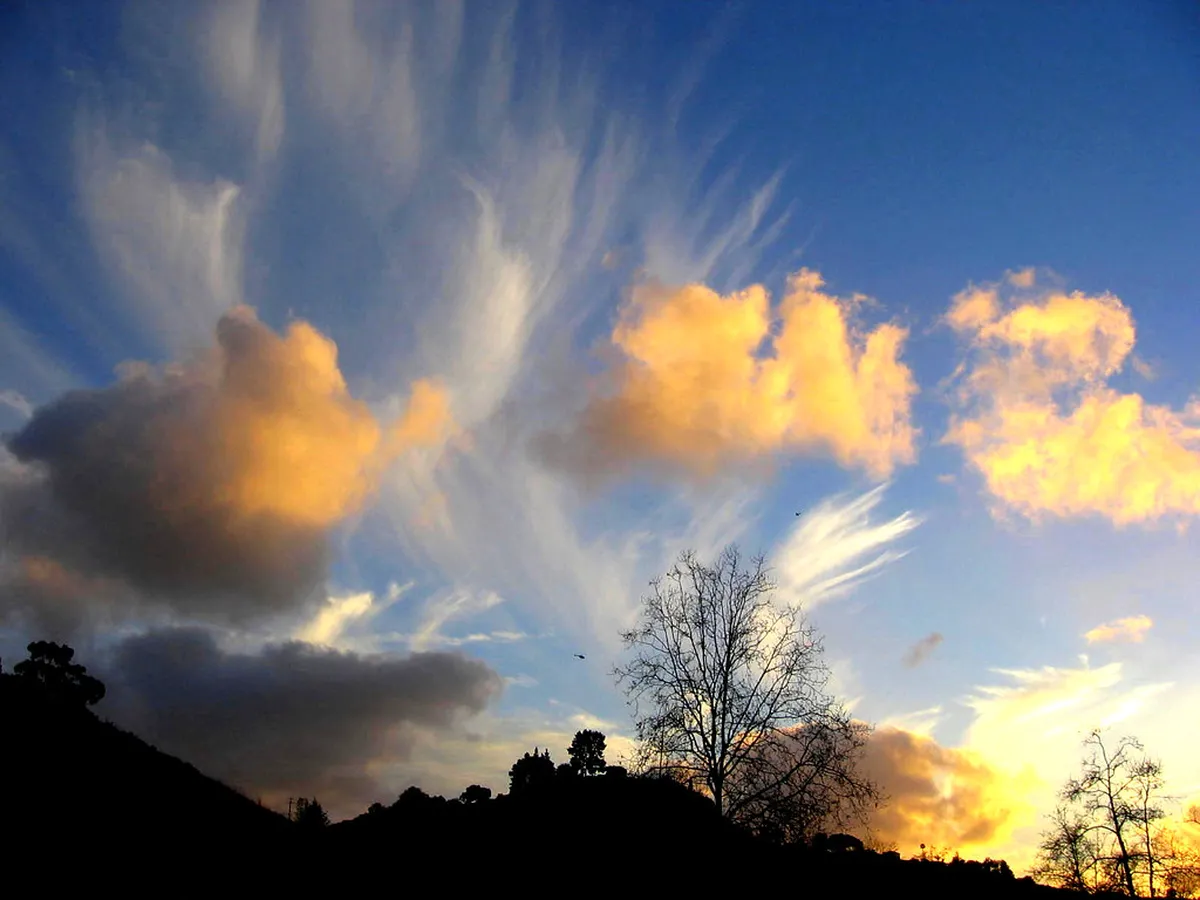 Best Sunset Walking Spots in Sagres: Seasonal Guide