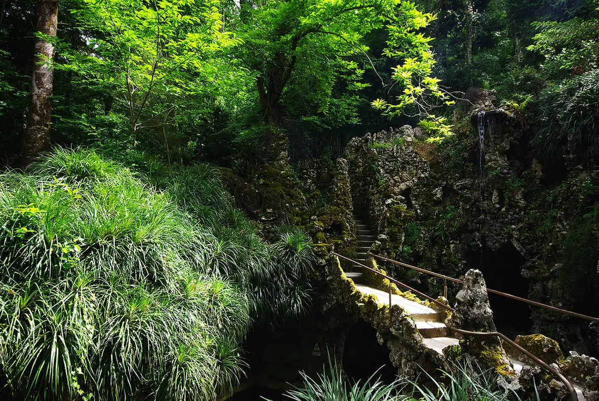 Quinta da Regaleira Accessible Paths: A Step-by-Step Guide